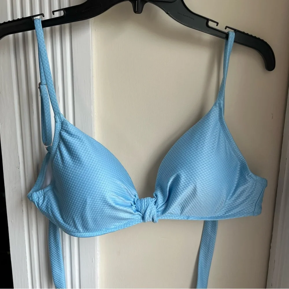 Shade & Shore knot front textured triangle bikini top 36B light blue